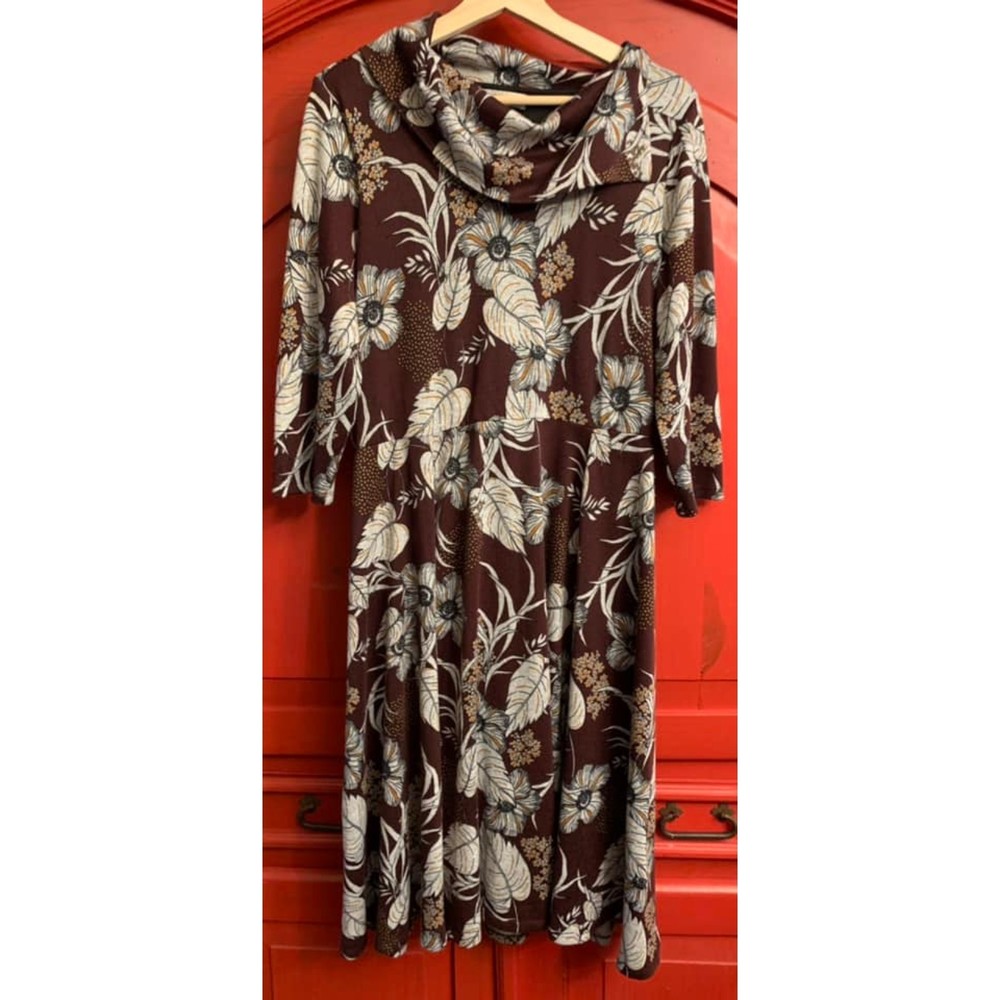 Robbie Bee Dress Size L Lined Fall Burgundy Floral Leaves Soft Stretchy Cute EUC